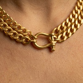 Collier ras de cou double chaîne dorée